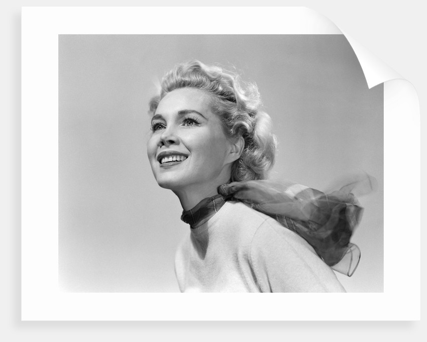 850x681 profile portrait smiling blond woman with wind blown - 1950s Woman Drawing