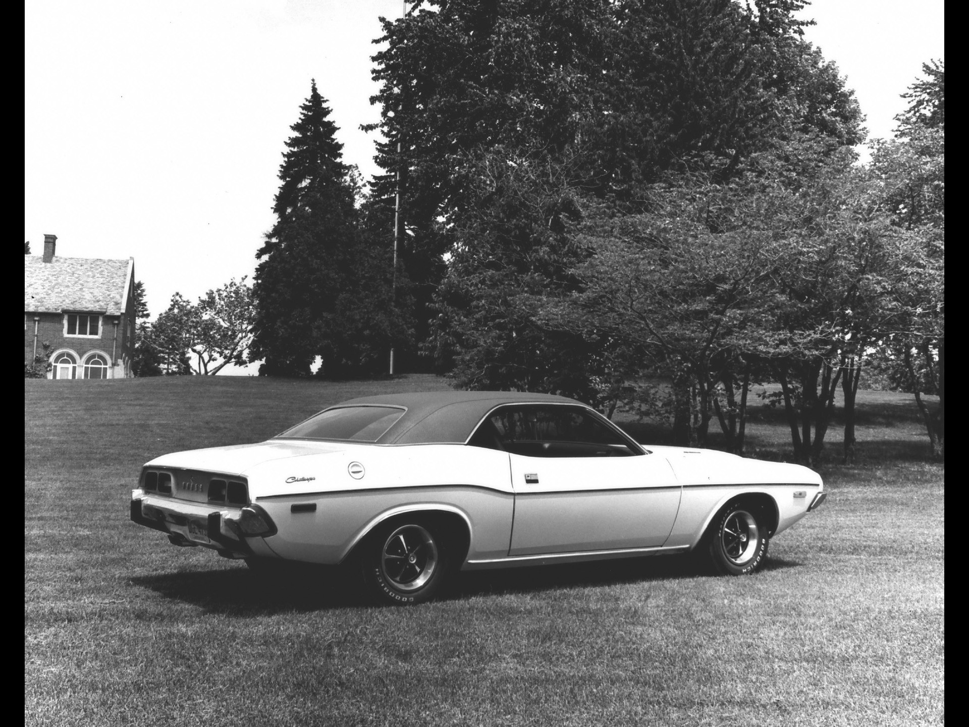 dodge challenger 1970 drawing