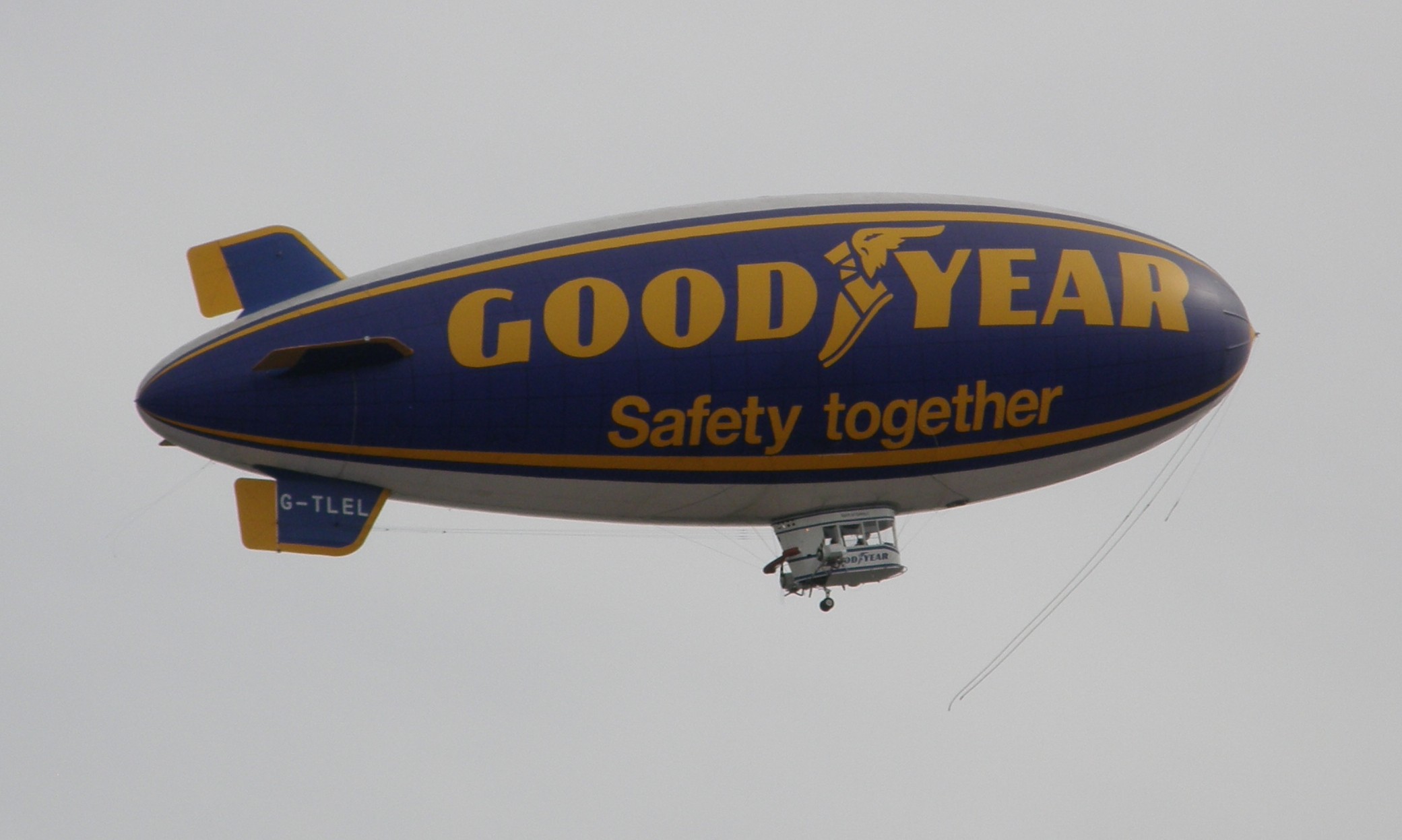 2081x1247 Goodyear To Replace Its Blimps With Zeppelins Popular Science - Blimp Drawing