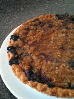 240x320 sweet romance reads streusel topped pies recipes! - Blueberry Pie Drawing