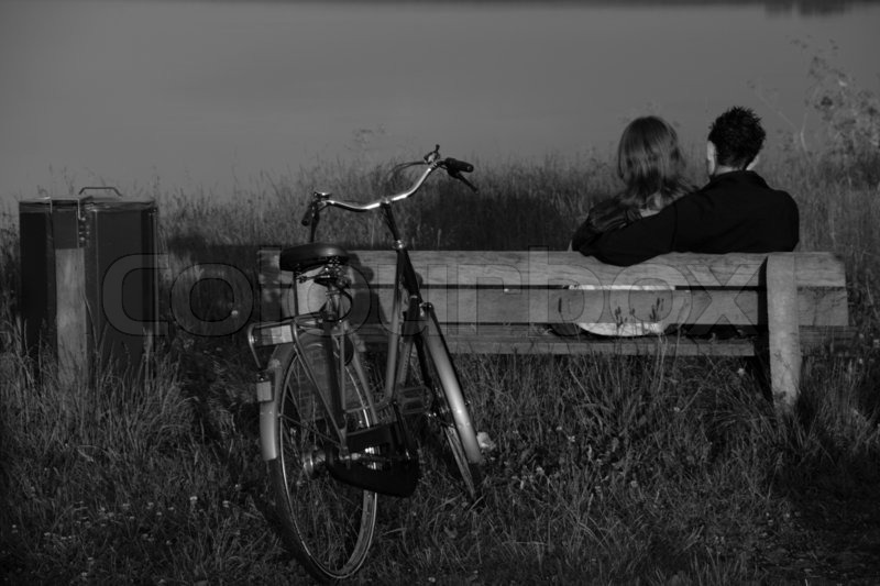 800x533 Loving Couple, Boy And Girl, With The Stock Photo Colourbox - Boy And Girl Sitting On A Bench Drawing