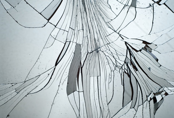 600x406 Look In The Mirror But Not - Broken Mirror Reflection Drawing