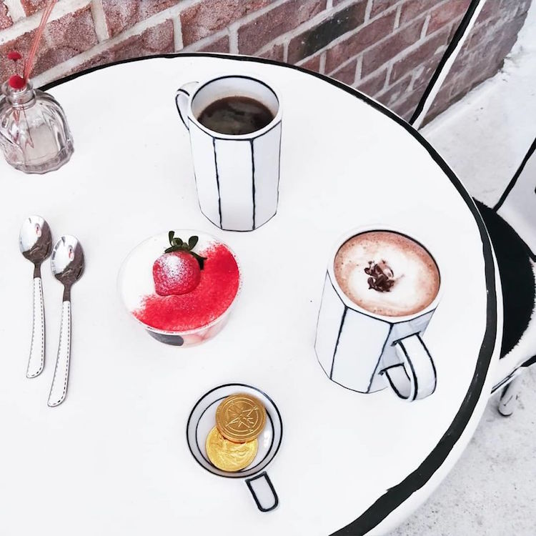 750x750 Incredible South Korean Coffee Shop Looks Just Like A Cartoon World - Cartoon World Drawing