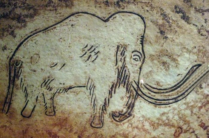 700x463 prehistoric cave painting years ago ancient art history - Cave Drawings
