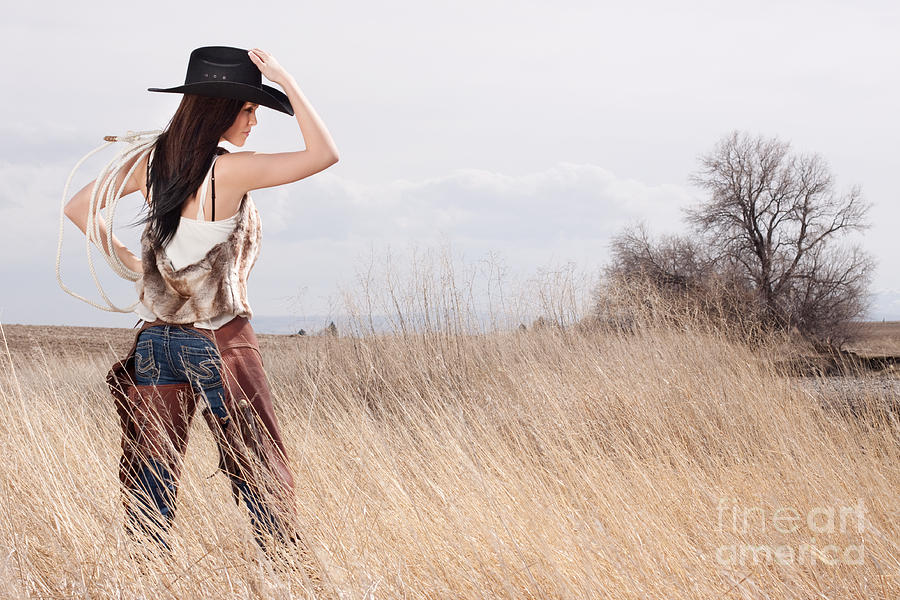 900x600 country girl photograph - Country Girl Drawings