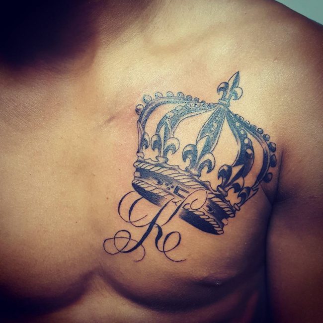 650x650 noble crown tattoo designs treat yourself like royalty - Crown Tattoo Drawing