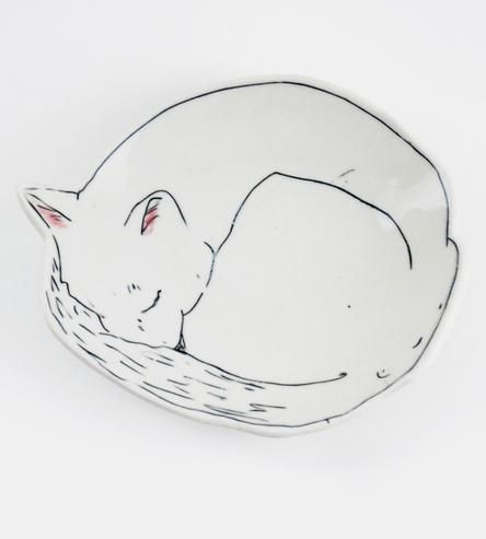 444x493 curled up cat dessert plate - Curled Up Cat Drawing