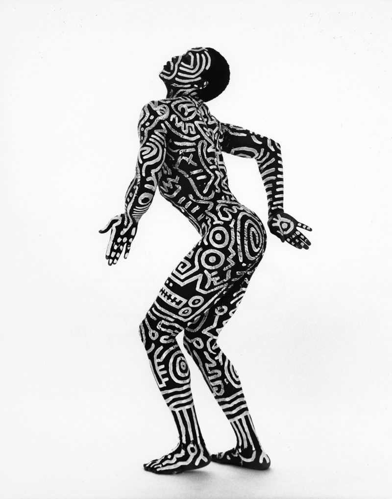 800x1018 dancers, visual artists share the stage - Dance Drawing