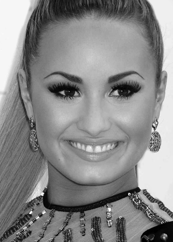 600x836 How To Draw A Portrait Of Demi Lovato Draw Famous Faces - Demi Lovato Drawing