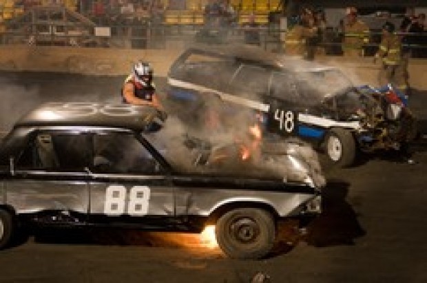 620x411 crashes, noise draw crowd to demolition derby archive - Demolition Derby Drawings