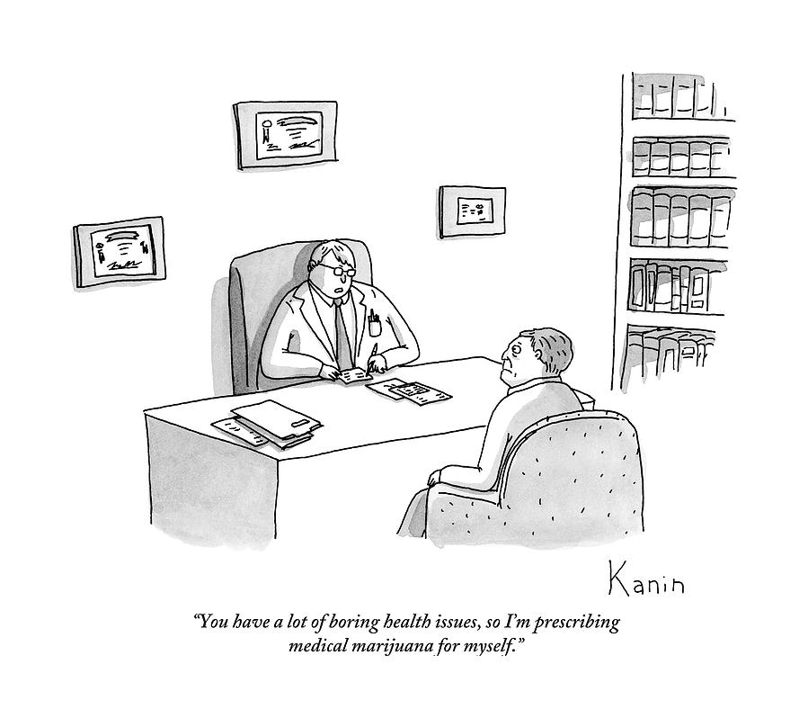 899x798 doctor speaks to patient over desk - Doctor Cartoon Drawing