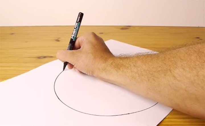 720x444 think you can't draw a perfect circle freehand guess again - Drawing A Perfect Circle