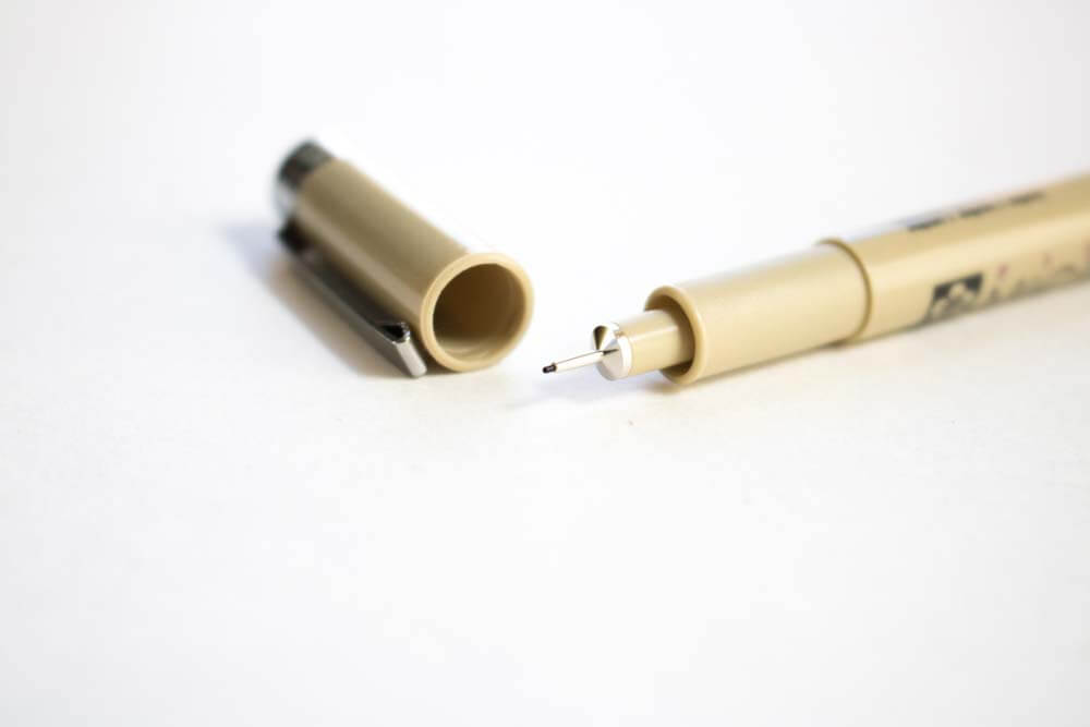 1000x667 Must Have Drawing Materials That Will Instantly Elevate Your Artwork - Drawing Materials