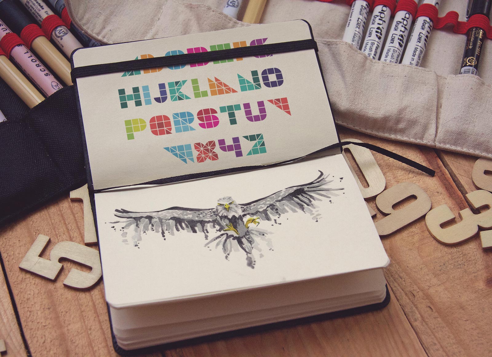 1600x1161 Free Photorealistic Sketchbook Mockup - Drawing Mockup Psd