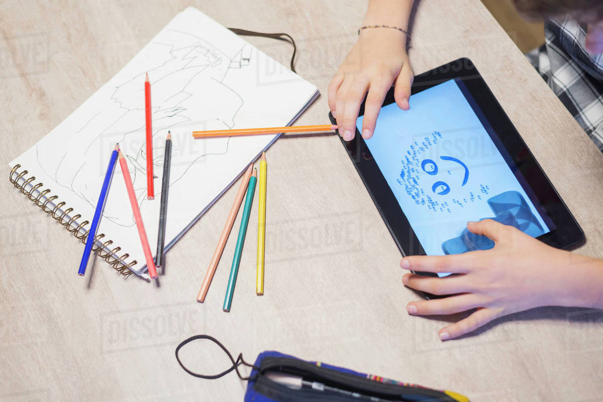 1200x801 High Angle View Of Boy Drawing On Tablet Computer - Drawing On The Computer For Free