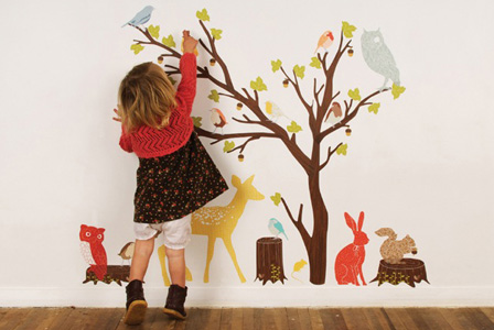 448x300 Fun Ways To Keep Kids From Drawing On Walls Sheknows - Drawing On Wall