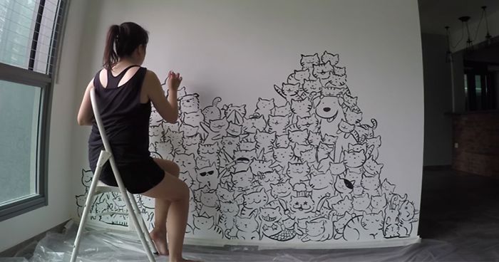 700x368 I Painted A Mountain Of Cats On A Blank Wall To Bring It To Life - Drawing On Wall