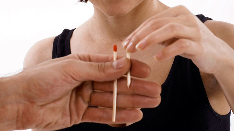 790x444 candidates draw straws, ballots cast in night in britain - Drawing Straws