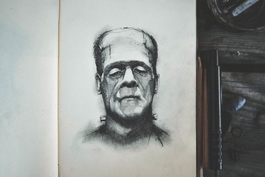 880x587 striking pencil drawings of movie characters and other icons - Drawings Of Characters