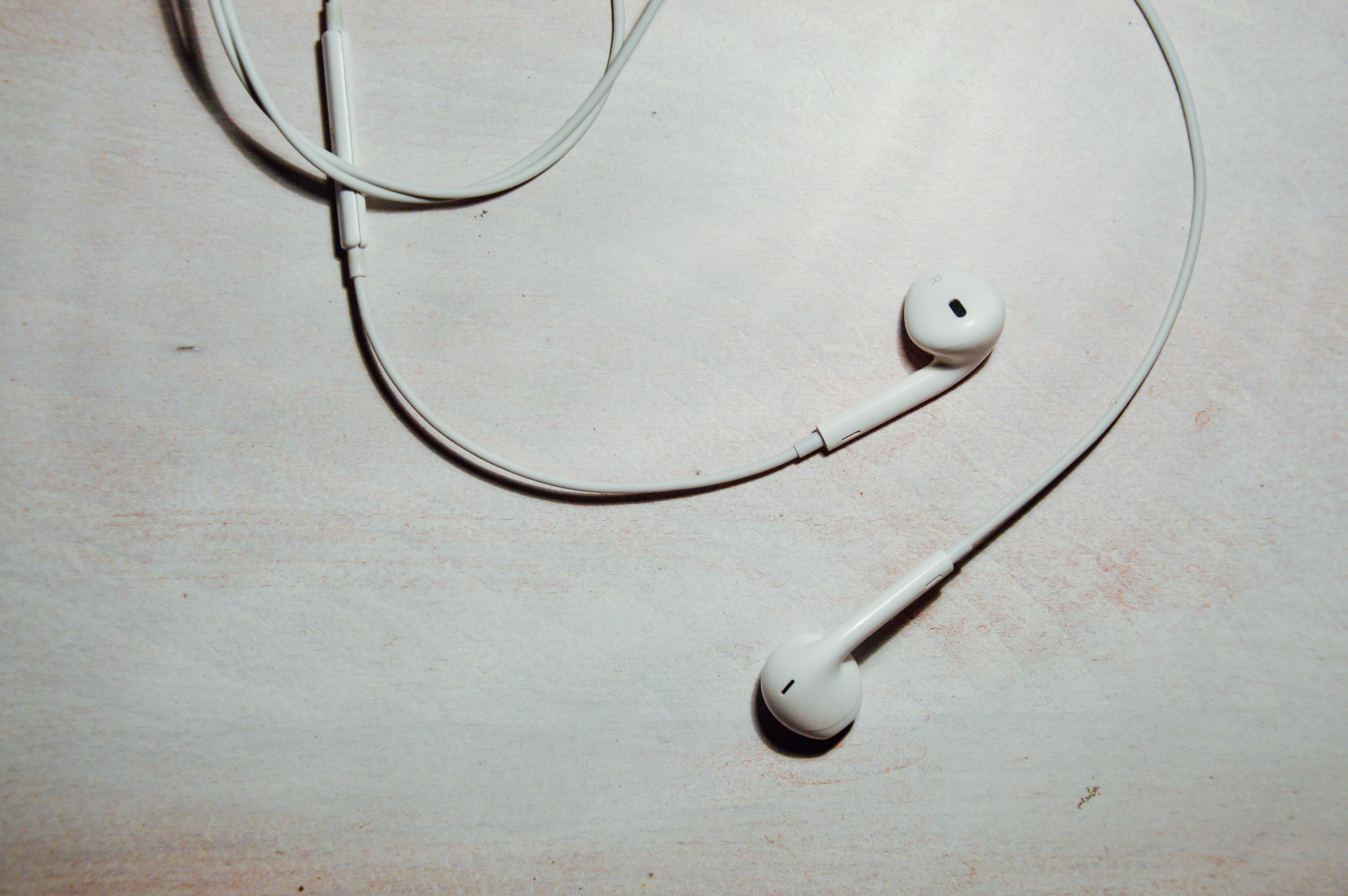 6016x4000 Free Images Technology, White, Spiral, Line, Circle, Earbuds - Earbuds Drawing