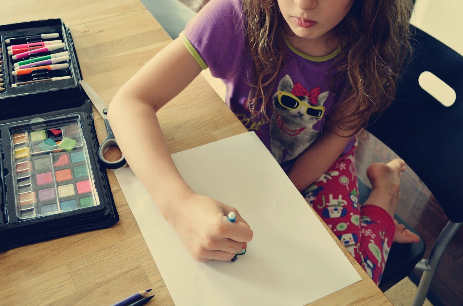 1600x1059 Woman In Real Lifethe Art Of The Everyday Drawing Game - Easy Drawing Games