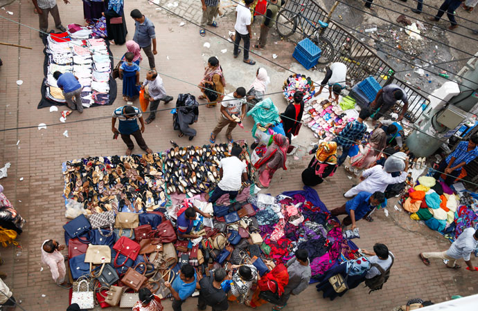 690x450 Footpath Shops Drawing Huge Number Of Eid Shoppers Too Dhaka Tribune - Eid Drawing