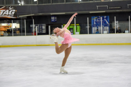 450x300 Ice Figure Skating Champs Draw The Crowds - Figure Skating Drawing
