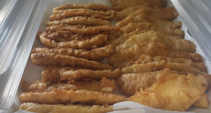 679x364 New Sydney Restaurant Drawing People In With Fish And Chips - Fish And Chips Drawing