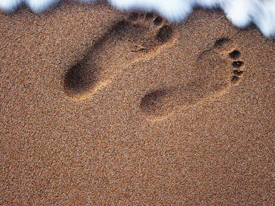 Footprints In The Sand Drawing at PaintingValley.com | Explore ...