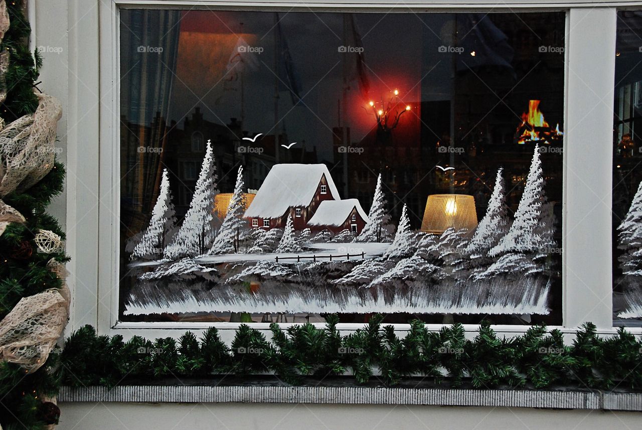 1280x857 Winter Drawing On Glass Window Stock Photo - Glass Window Drawing