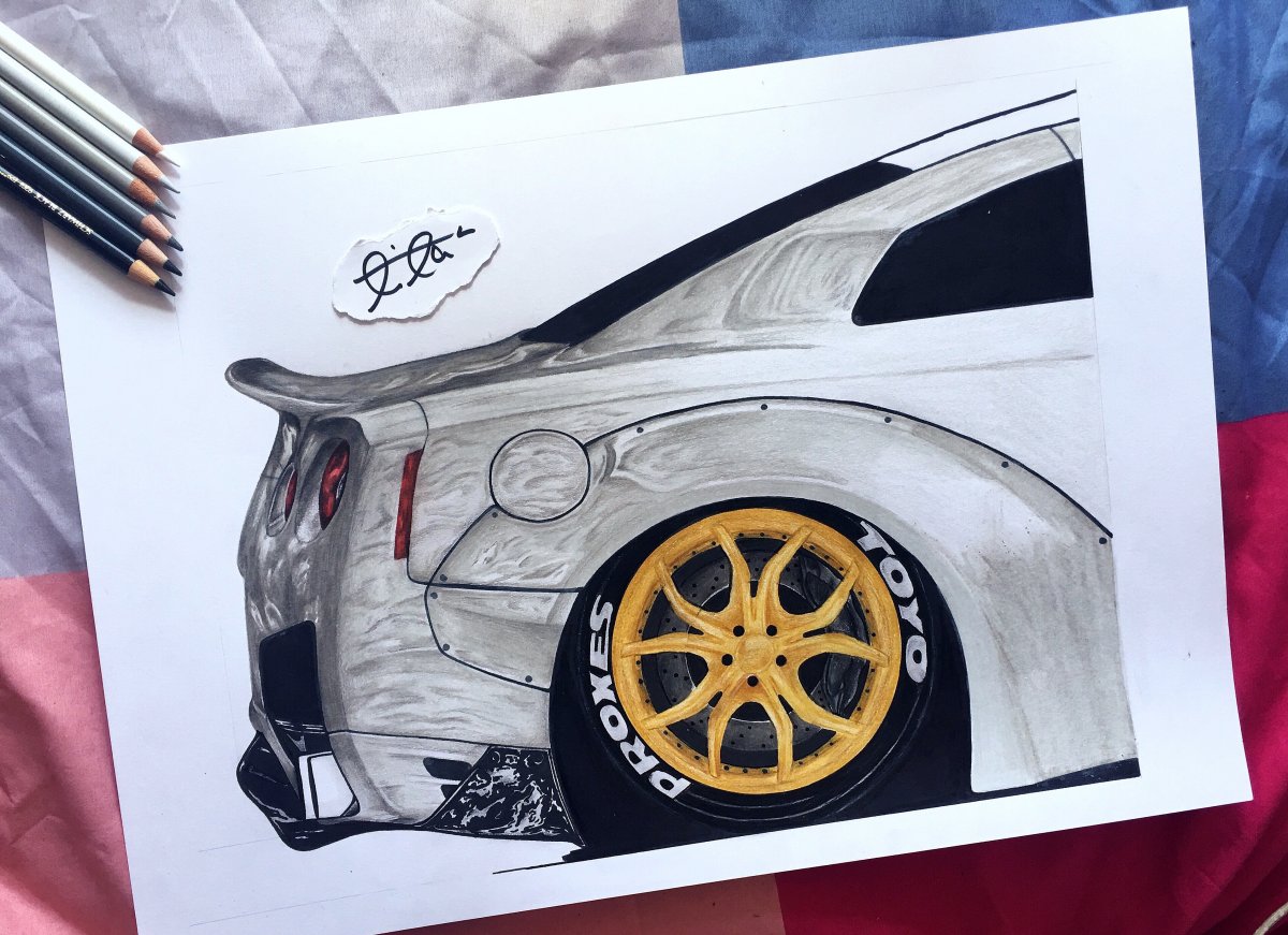 Nissan gtr рисунок