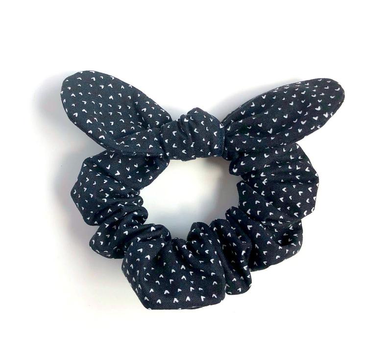 794x722 Hair Scrunchies Tiny Black Heart Hand Drawing Hair Etsy - Hair Bow Drawing