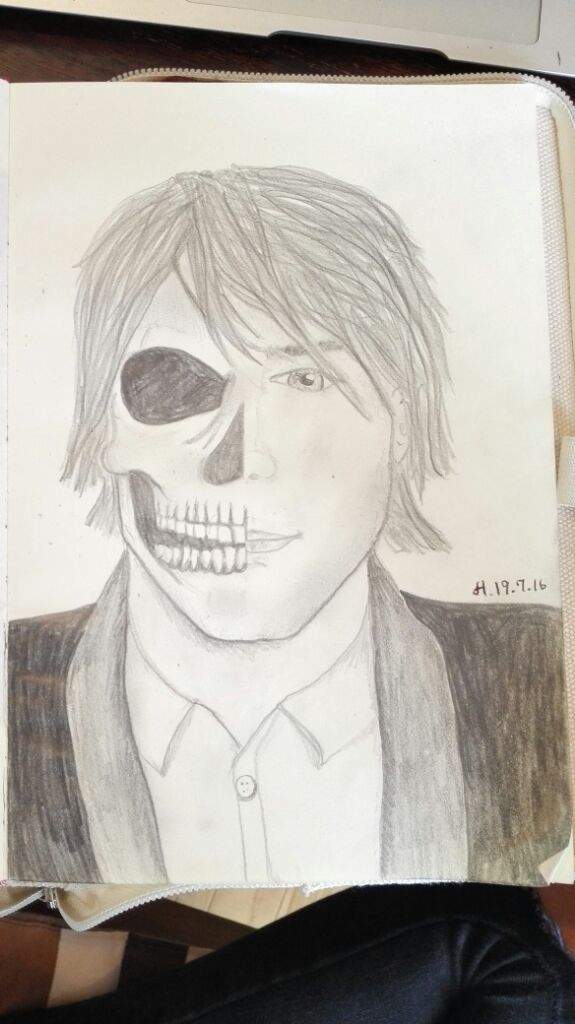 575x1024 Skull Drawing Pop Punk Amino - Half Skull Drawing