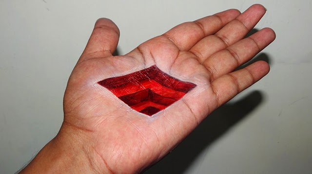 640x358 Mahesh Pendam Drawing A Hole On Hand - Hand Illusion Drawing