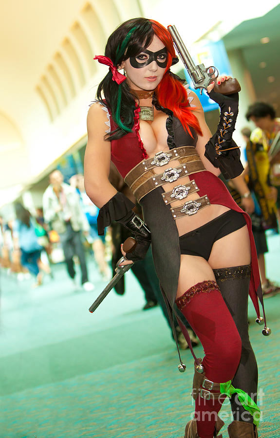 575x900 Injustice Harley Quinn Photograph - Harley Quinn Drawing Injustice