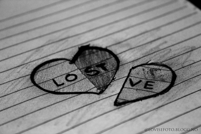 700x467 Black And White Draw Heart Lost Love Favim Com Life Gets - Heart Black And White Drawing