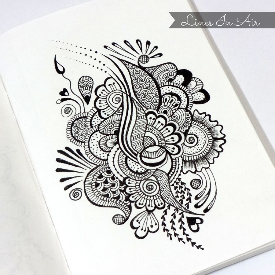 900x900 This Would Look So Nice With Black And Glitter Henna Mhendi - Henna Drawings