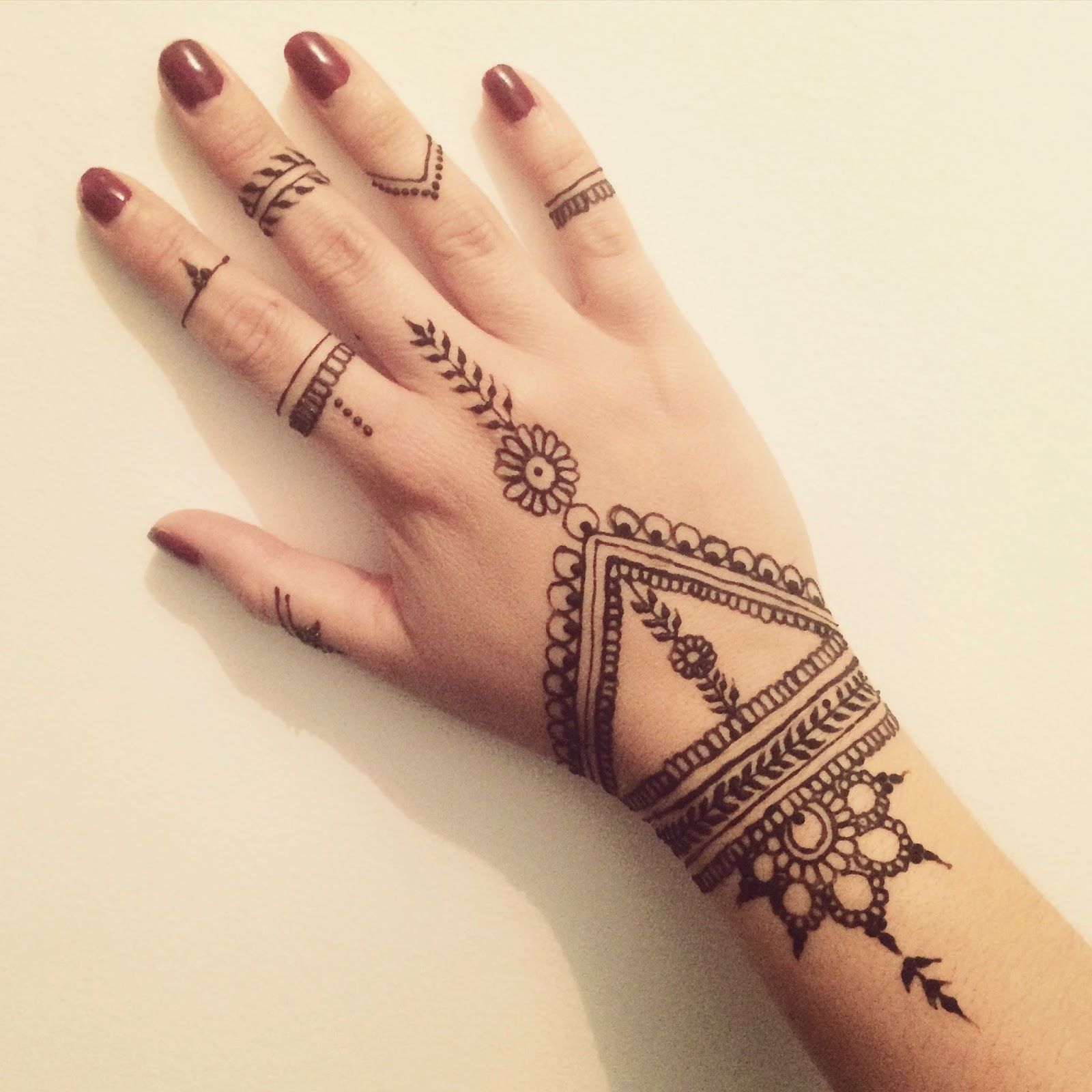1600x1600 indie bohemian - Henna Drawings On Hand