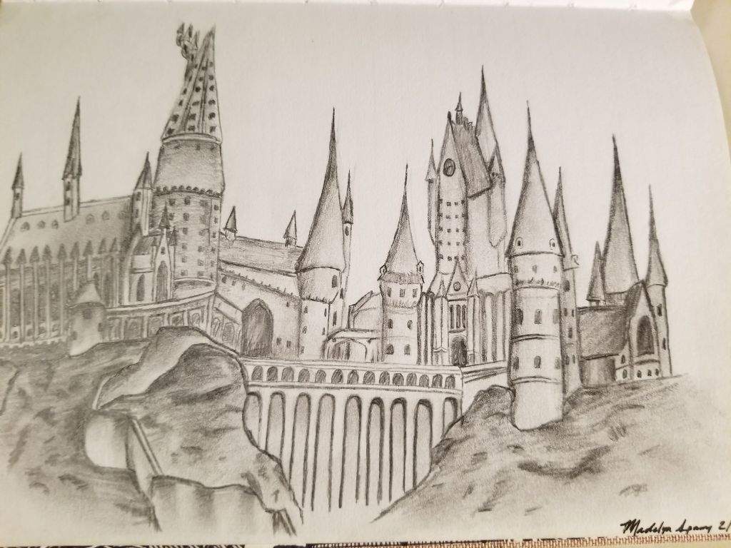 Hogwarts Drawing at PaintingValley.com | Explore collection of Hogwarts