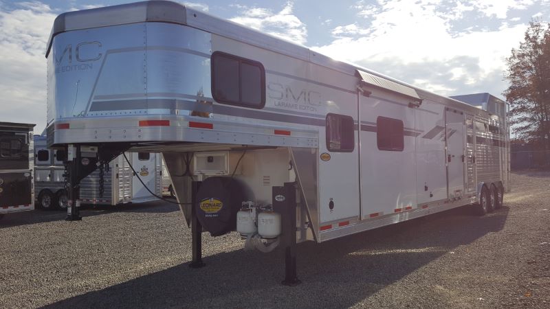 800x450 Smc Trailers Living Quarters Horse Trailer - Horse Trailer Drawing