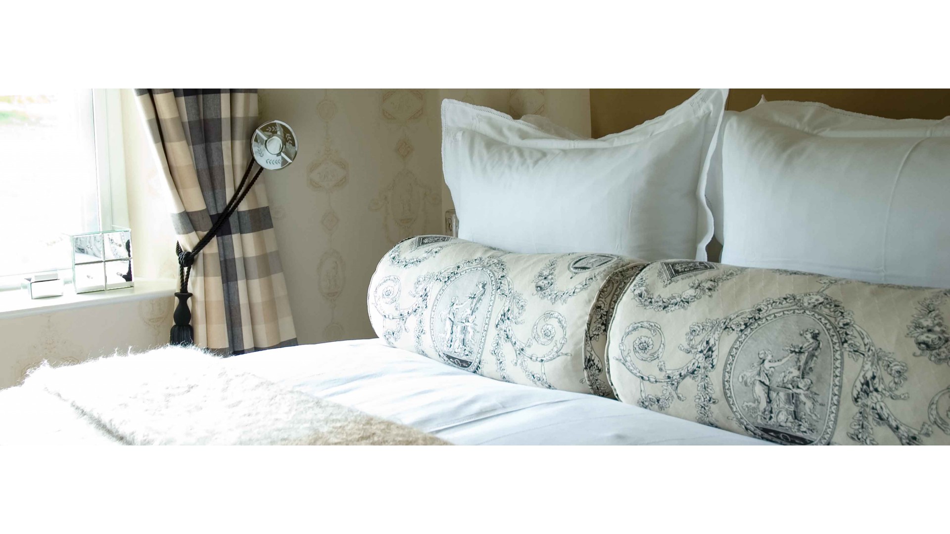 1920x1080 the drawing room hotel - Hotel Room Drawing