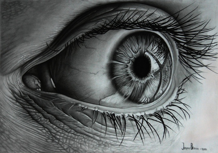 Hyper Realistic Eye Drawing at