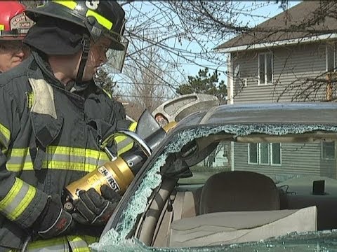 480x360 How It Works Jaws Of Life - Jaws Of Life Drawing