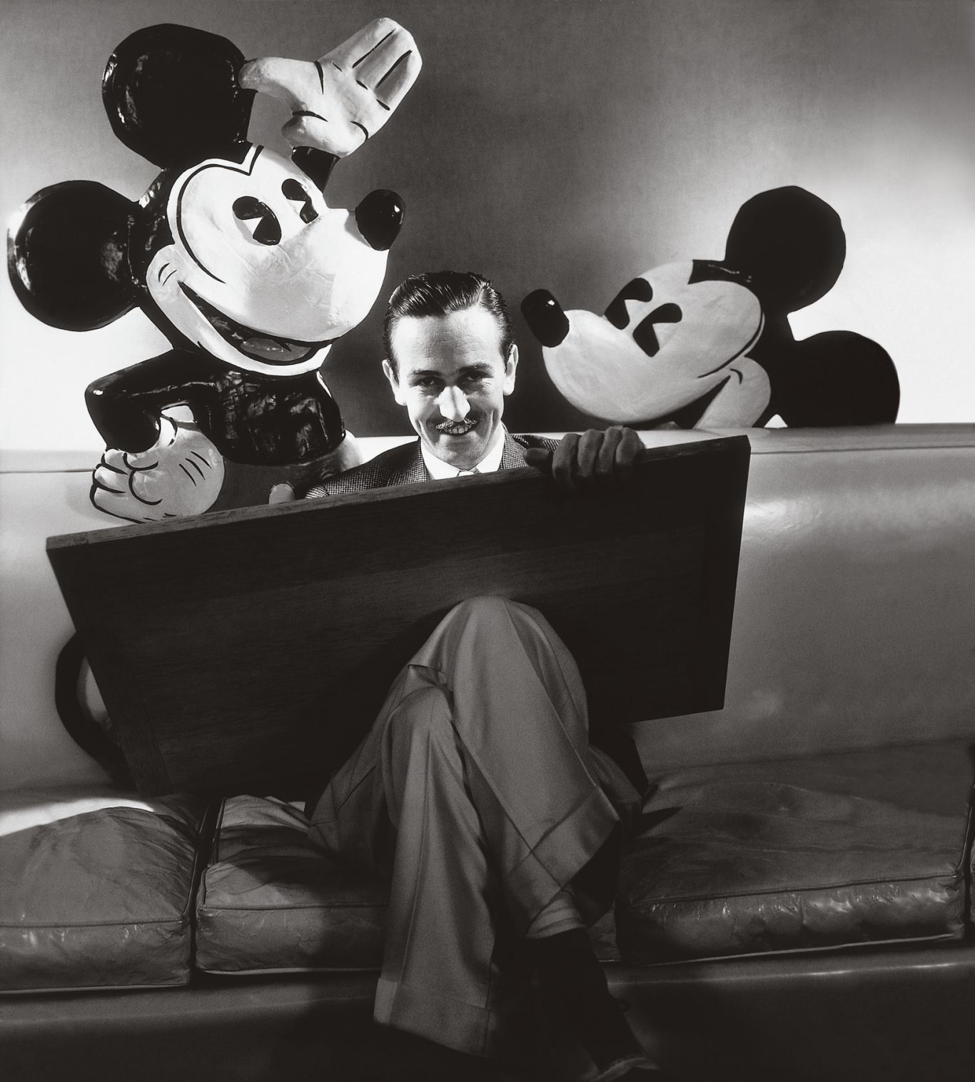 1366x1516 Walt Disney' Pulls Back The Curtain On Creativity Television - Lap Drawing Board