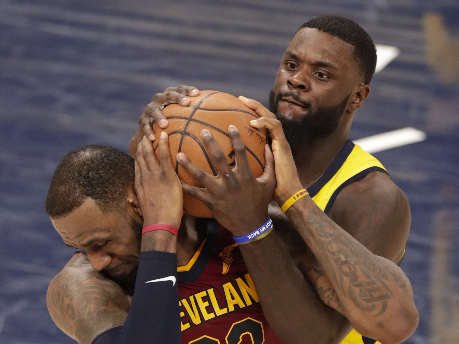 1891x1416 Lance Stephenson Celebrated Drawing A Jump Ball With Lebron James - Lebron James Drawing