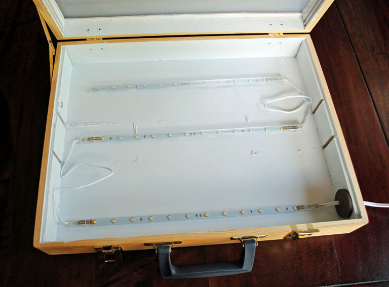 768x567 Tom Sarmo The Cranky Bird Studio Quick And Easy Diy Artist - Light Table For Drawing