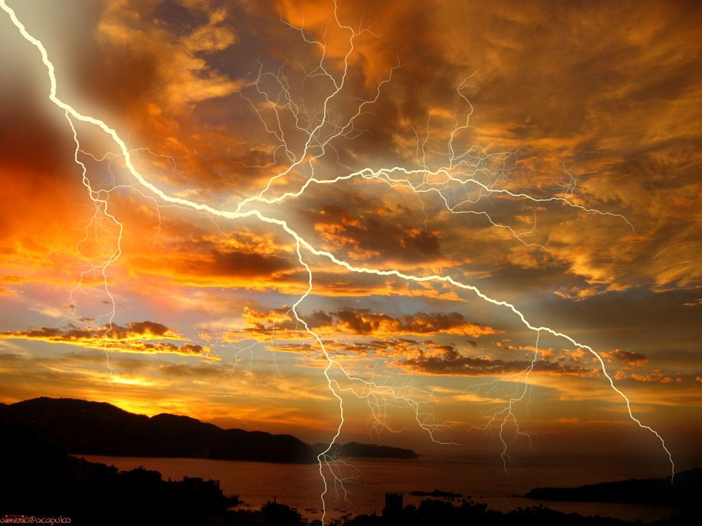 1024x768 amazing lightning storm nature - Lightning Storm Drawing