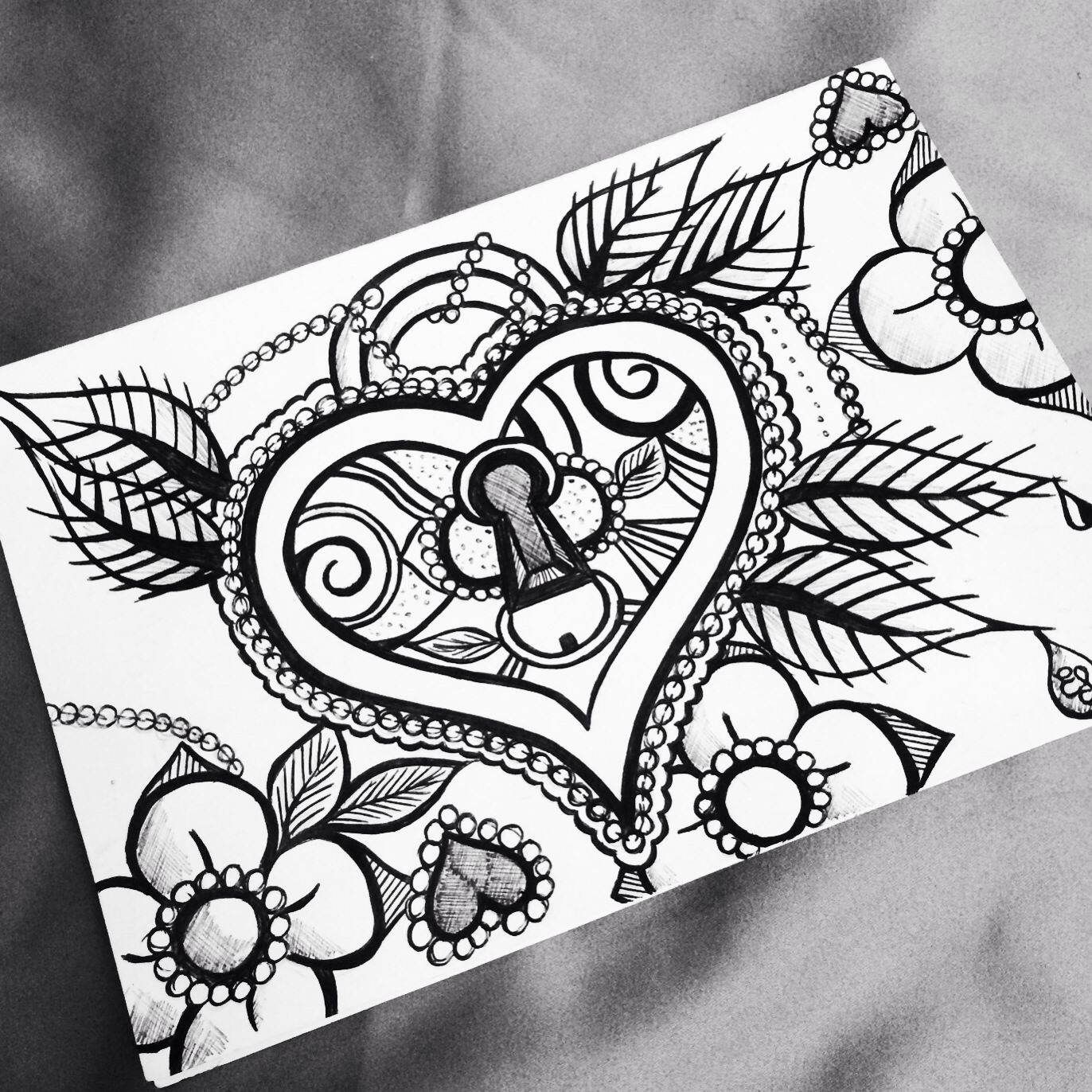 1372x1372 heart locket drawing doodles and such - Locket Drawing