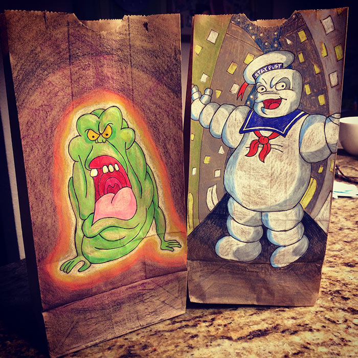 700x700 divorced mom bonds with her kids - Lunch Bag Drawings