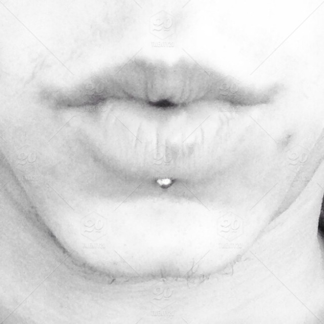 640x640 Lips Stock Photo - Man Lips Drawing